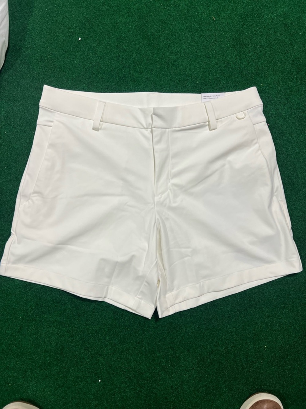 Nike 24.7 6” shorts